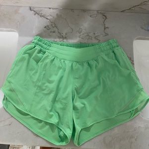 Lululemon Low rise hotty hots in scream green
